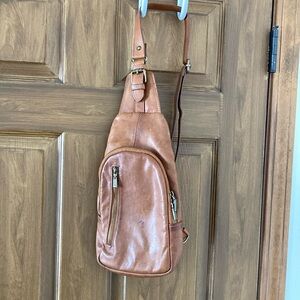 Sundance leather crossbody